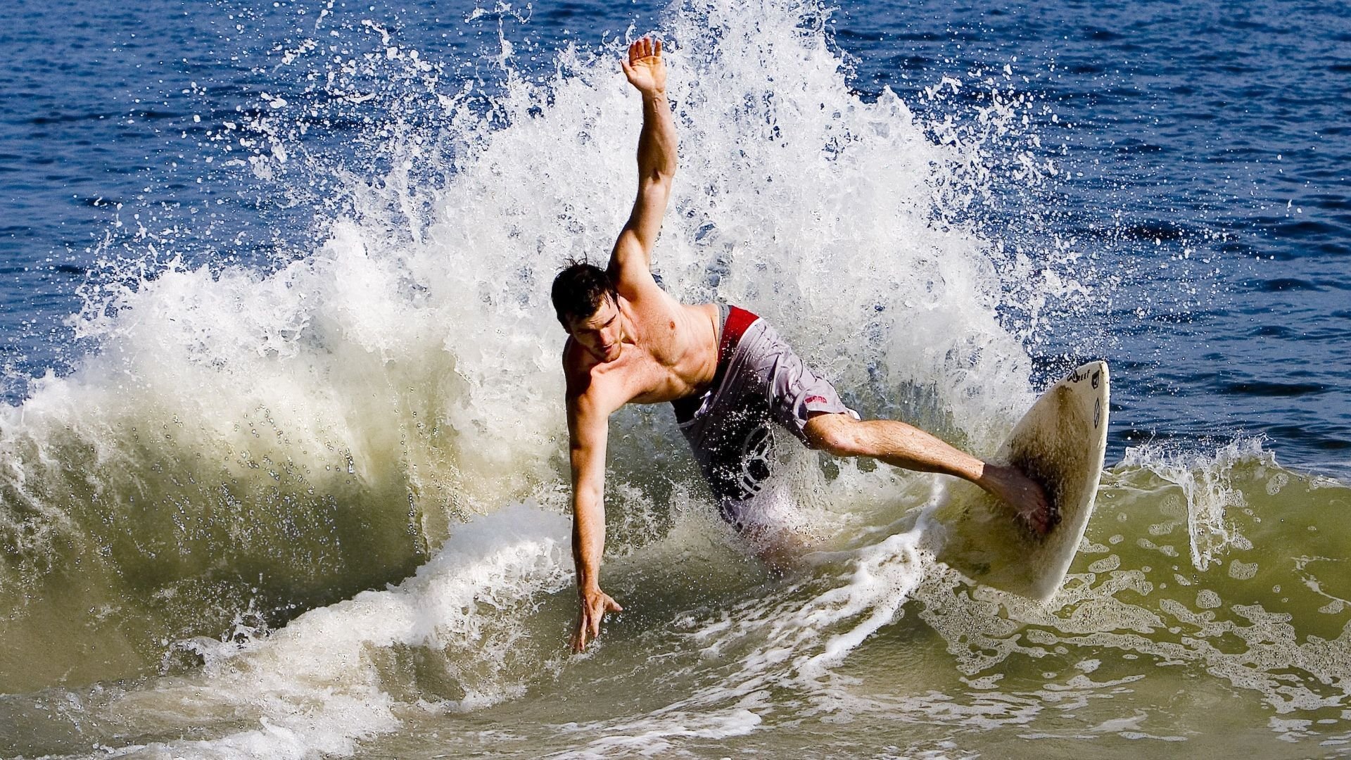 控球球队是否在上半场主动降速确保体能储备，控球率高就会赢吗